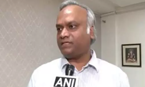 कर्नाटक के मंत्री प्रियांक खड़गे ने वक्फ बोर्ड विवाद पर कहा, BJP राजनीति कर रही कर्नाटक के मंत्री प्रियांक खड़गे ने वक्फ बोर्ड विवाद पर कहा, BJP राजनीति कर रही