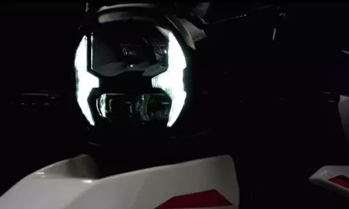 EICMA 2024 में इन एडवेंचर मोटरसाइकिलों का अनावरण किया गया, जल्द ही लॉन्च होने की उम्मीद EICMA 2024 में इन एडवेंचर मोटरसाइकिलों का अनावरण किया गया, जल्द ही लॉन्च होने की उम्मीद