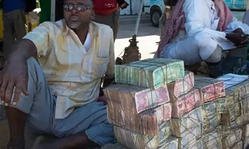 सोमालीलैंड में लगती है नोटों की मंडी, देखें VIDEO...