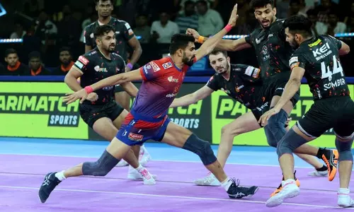 PKL: अजीत और रोहित के शानदार प्रदर्शन से यू मुंबा ने रोमांचक मुकाबले में यूपी योद्धा को हराया PKL: अजीत और रोहित के शानदार प्रदर्शन से यू मुंबा ने रोमांचक मुकाबले में यूपी योद्धा को हराया