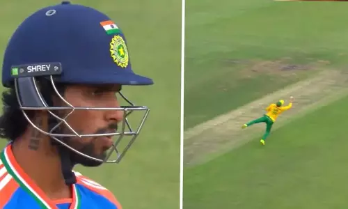 डेविड मिलर ने एक हाथ से शानदार कैच पकड़ा, VIDEO... डेविड मिलर ने एक हाथ से शानदार कैच पकड़ा, VIDEO...