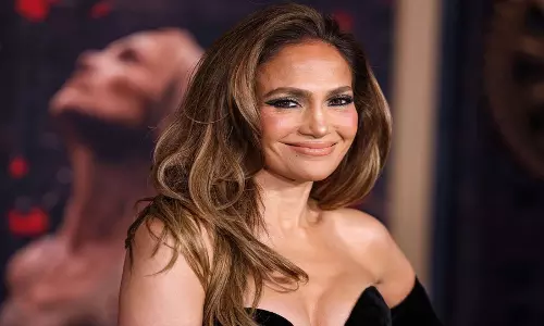 Jennifer Lopez ने संघर्षों पर काबू पाने के बारे में खुलकर बात की Jennifer Lopez ने संघर्षों पर काबू पाने के बारे में खुलकर बात की