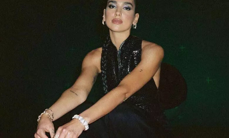 Dua Lipa ने अंतिम समय में अपना संगीत कार्यक्रम रद्द कर दिया Dua Lipa ने अंतिम समय में अपना संगीत कार्यक्रम रद्द कर दिया