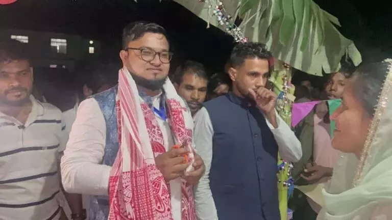 Assam: सामागुरी उपचुनाव के लिए निर्दलीय उम्मीदवार बेहोश पाए गए Assam: सामागुरी उपचुनाव के लिए निर्दलीय उम्मीदवार बेहोश पाए गए