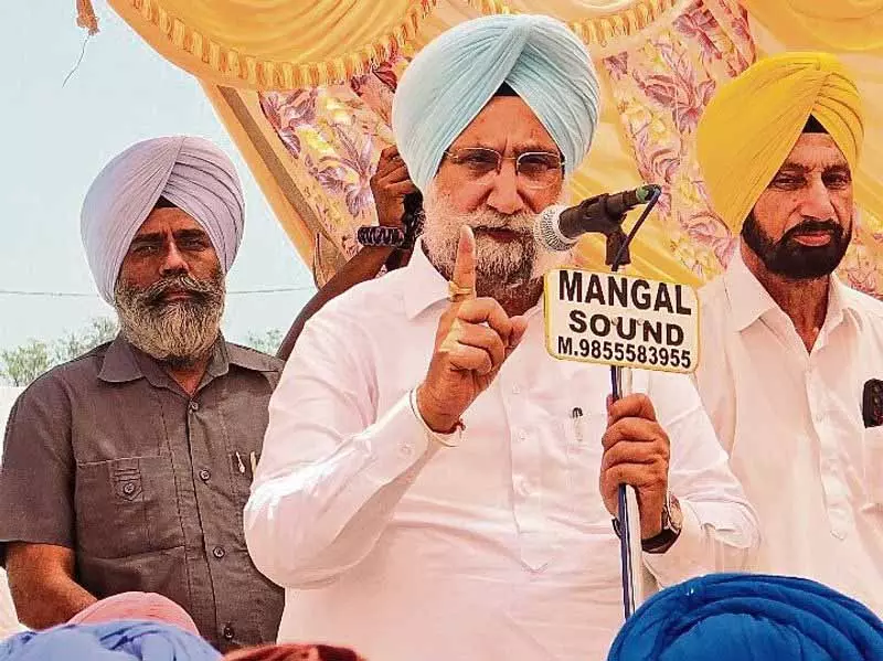 प्रतिष्ठा दांव पर, Deputy CM अपने गढ़ की रक्षा के लिए हरसंभव प्रयास कर रहे प्रतिष्ठा दांव पर, Deputy CM अपने गढ़ की रक्षा के लिए हरसंभव प्रयास कर रहे