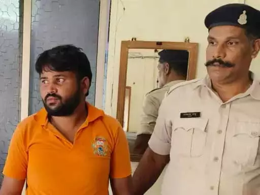 बेगुनाह को बताया गुंडा, पुलिस पर गंभीर आरोप बेगुनाह को बताया गुंडा, पुलिस पर गंभीर आरोप