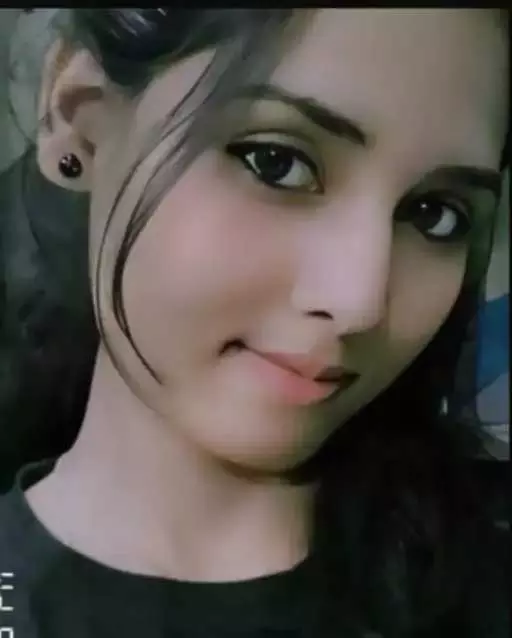 लॉ स्टूडेंट डॉग अटैक में घायल, 15 टांके लगे लॉ स्टूडेंट डॉग अटैक में घायल, 15 टांके लगे