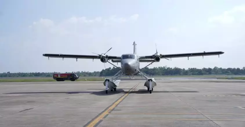 Kerala में सीप्लेन पर्यटन की शुरुआत: कोच्चि में उतरा पहला विमान Kerala में सीप्लेन पर्यटन की शुरुआत: कोच्चि में उतरा पहला विमान