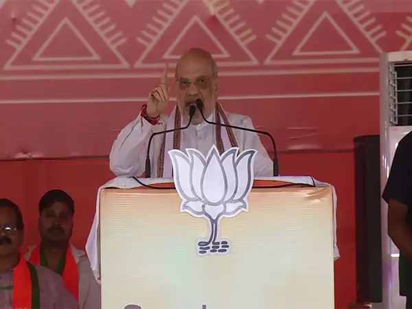 चंपई सोरेन को जिस तरह से अपमानित किया गया, हटाया गया, वह पूरे आदिवासी समुदाय का अपमान है: Amit Shah चंपई सोरेन को जिस तरह से अपमानित किया गया, हटाया गया, वह पूरे आदिवासी समुदाय का अपमान है: Amit Shah