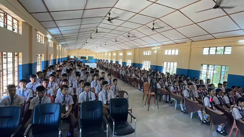 Meghalaya के युवा नेताओं का निर्माण कार्यक्रम ने अम्पाती में युवा विकास में मील के पत्थर का जश्न मनाया Meghalaya के युवा नेताओं का निर्माण कार्यक्रम ने अम्पाती में युवा विकास में मील के पत्थर का जश्न मनाया