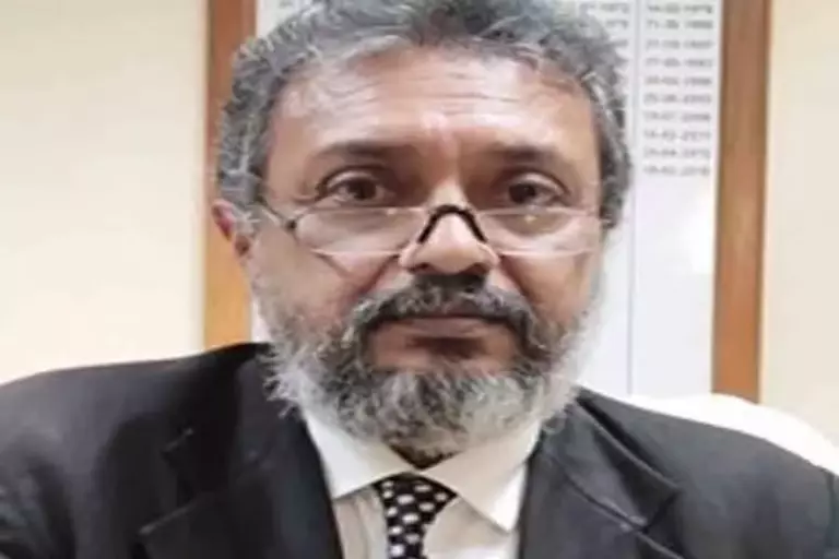 Tripura के महाधिवक्ता सिद्धार्थ शंकर डे सोमवार को इस्तीफा देंगे Tripura के महाधिवक्ता सिद्धार्थ शंकर डे सोमवार को इस्तीफा देंगे