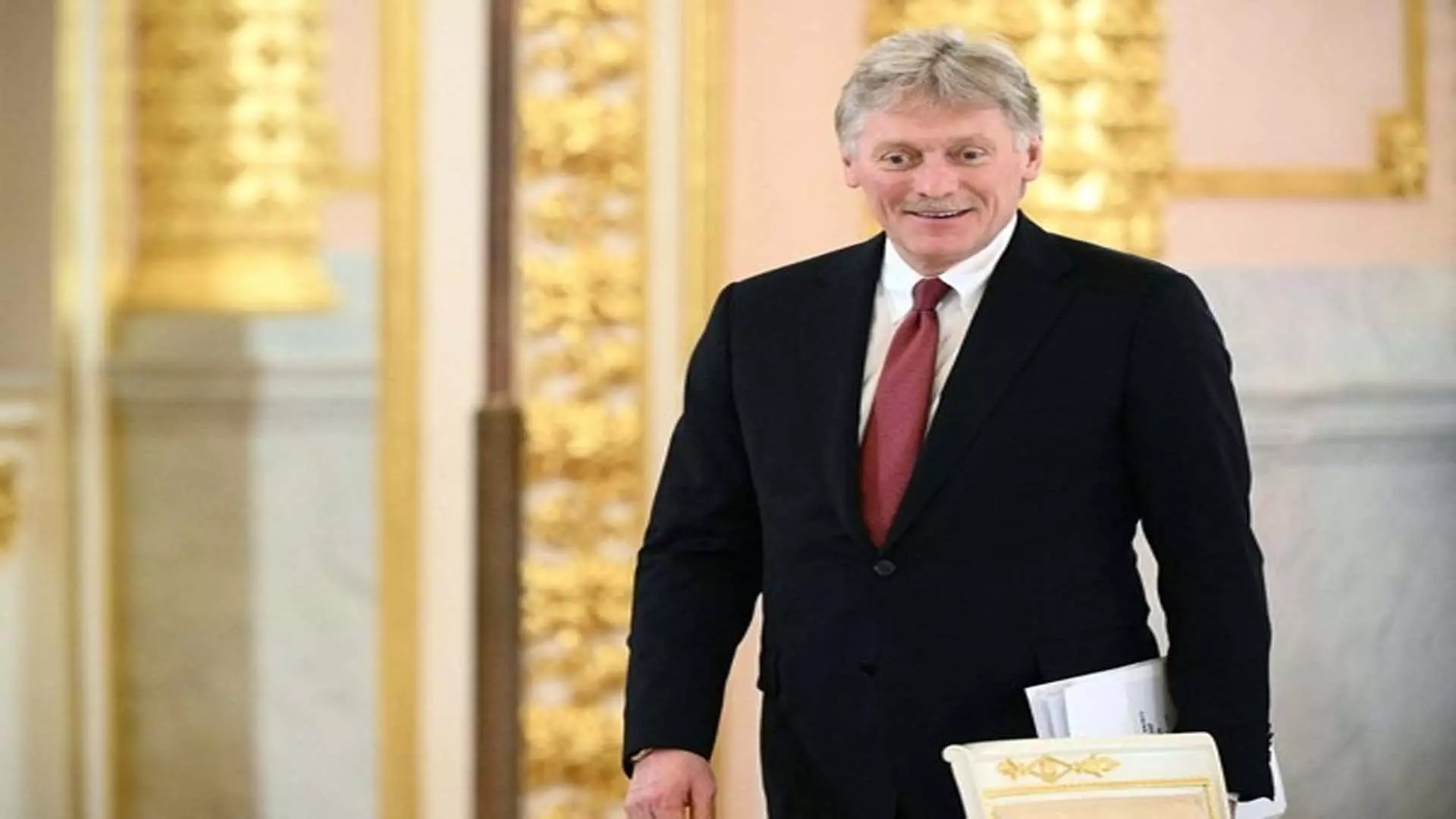 Kremlin ने पुतिन और ट्रम्प के बीच बातचीत की खबरों को पूरी तरह काल्पनिक बताया Kremlin ने पुतिन और ट्रम्प के बीच बातचीत की खबरों को पूरी तरह काल्पनिक बताया