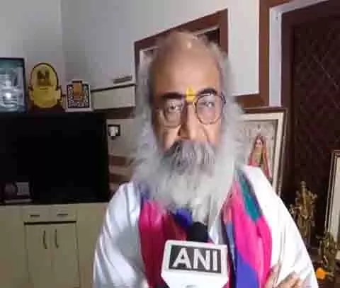 वह केवल नाम से हिंदू हैं: आचार्य प्रमोद कृष्णम ने CM योगी पर टिप्पणी के बाद खड़गे की आलोचना की वह केवल नाम से हिंदू हैं: आचार्य प्रमोद कृष्णम ने CM योगी पर टिप्पणी के बाद खड़गे की आलोचना की