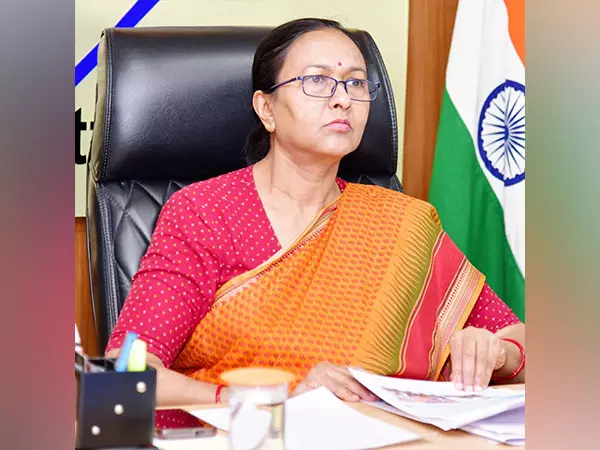 Uttarakhand के मुख्य सचिव ने सचिवालय कर्मचारियों के लिए पहचान पत्र अनिवार्य किया Uttarakhand के मुख्य सचिव ने सचिवालय कर्मचारियों के लिए पहचान पत्र अनिवार्य किया