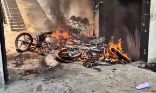 पुलिस को बहराइच हिंसा केस में मिली बड़ी सफलता, मुख्य साजिशकर्ता अरेस्ट पुलिस को बहराइच हिंसा केस में मिली बड़ी सफलता, मुख्य साजिशकर्ता अरेस्ट