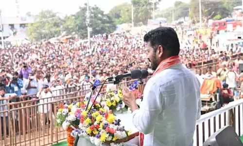 Revanth ने महबूबनगर में 110 करोड़ रुपये की घाट सड़क परियोजना का उद्घाटन किया Revanth ने महबूबनगर में 110 करोड़ रुपये की घाट सड़क परियोजना का उद्घाटन किया