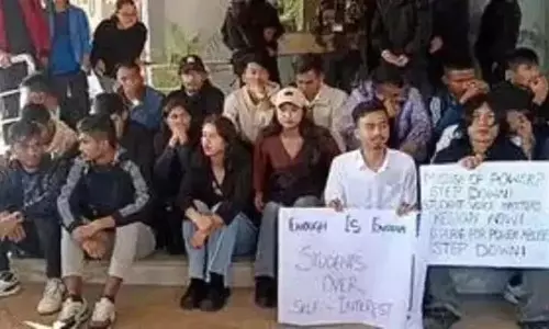NEHU Teachers: राज्यपाल से विश्वविद्यालय संकट को हल करने का आग्रह