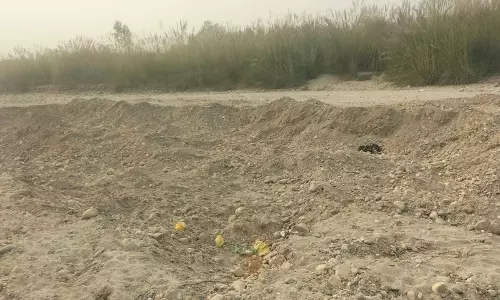 Haryana : शहजादवाला गांव में अवैध खनन, रात्रि गश्त की मांग Haryana : शहजादवाला गांव में अवैध खनन, रात्रि गश्त की मांग