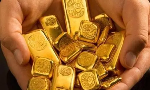 खरीदारों की मौज: गोल्ड की कीमतों में गिरावट जारी, जानें लेटेस्ट रेट खरीदारों की मौज: गोल्ड की कीमतों में गिरावट जारी, जानें लेटेस्ट रेट