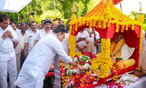 Jaipur: मुख्यमंत्री  शर्मा ने मेवाड़ के पूर्व राज परिवार सदस्य स्व. महेन्द्र सिंह मेवाड़ को श्रद्धासुमन अर्पित किए