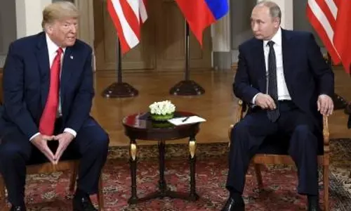 Russia ने ट्रंप-पुतिन की बातचीत को पूरी तरह से झूठ बताया Russia ने ट्रंप-पुतिन की बातचीत को पूरी तरह से झूठ बताया