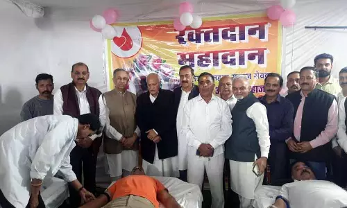 Himachal: परोपकारी व्यक्ति की चौथी पुण्यतिथि पर 130 लोगों ने किया रक्तदान