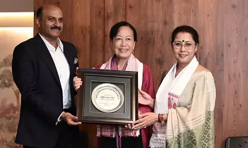 Arunachal : ममंग दाई को यामीन हजारिका वुमन ऑफ सब्सटेंस अवार्ड मिला Arunachal : ममंग दाई को यामीन हजारिका वुमन ऑफ सब्सटेंस अवार्ड मिला
