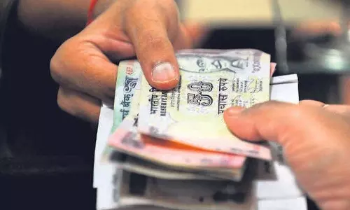 ACB ने सरकारी अधिकारी पर रिश्वत लेने का मामला दर्ज किया ACB ने सरकारी अधिकारी पर रिश्वत लेने का मामला दर्ज किया