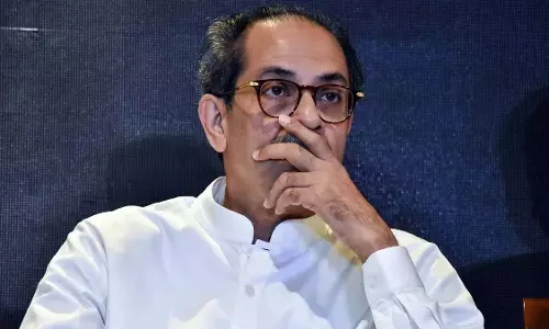 उद्धव ठाकरे के बैग की जांच के बाद वणी में माहौल गरमाया: Video उद्धव ठाकरे के बैग की जांच के बाद वणी में माहौल गरमाया: Video