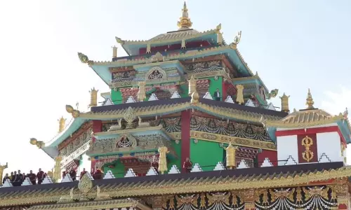 Sikkim के मुख्यमंत्री ने विश्व के सबसे बड़े जांग-डोक-पलरी मंदिर का उद्घाटन Sikkim के मुख्यमंत्री ने विश्व के सबसे बड़े जांग-डोक-पलरी मंदिर का उद्घाटन