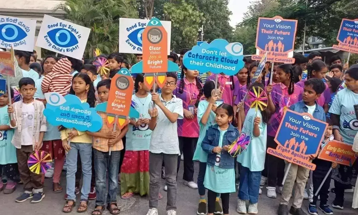 Telangana: बच्चों में मोतियाबिंद के प्रति जागरूकता लाने के लिए पदयात्रा का आयोजन