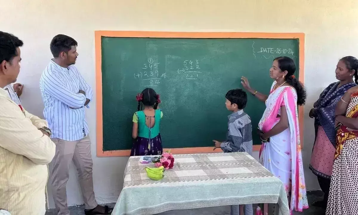 Telangana: आदिवासी विद्यार्थियों के दरवाजे पर शिक्षा