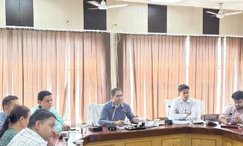 Bharatpur: बजट घोषणाओं को शीघ्र धरातल पर साकार करें: जिला कलेक्टर