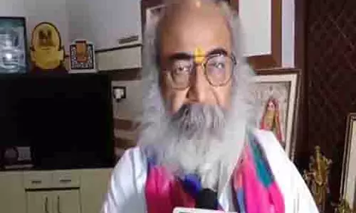 वह केवल नाम से हिंदू हैं: आचार्य प्रमोद कृष्णम ने CM योगी पर टिप्पणी के बाद खड़गे की आलोचना की