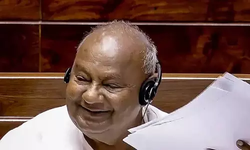 कर्नाटक सरकार जनवरी से आगे नहीं टिकेगी: Deve Gowda कर्नाटक सरकार जनवरी से आगे नहीं टिकेगी: Deve Gowda