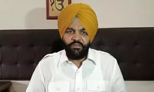 शहीद थे भगत सिंह, आतंकी बताने के लिए माफी मांगे पाकिस्तान सरकार : गुरजीत सिंह औजला शहीद थे भगत सिंह, आतंकी बताने के लिए माफी मांगे पाकिस्तान सरकार : गुरजीत सिंह औजला