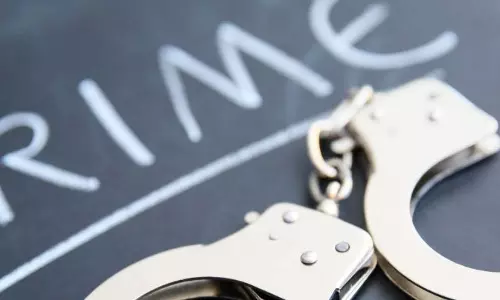 Kandivali : नाले में मिले 14 मृत कुत्ते, पुलिस ने दर्ज की एफआईआर