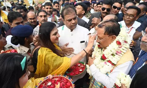 सीएम विष्णुदेव साय के रोड शो का सिंधी काउंसिल ने किया भव्य स्वागत सीएम विष्णुदेव साय के रोड शो का सिंधी काउंसिल ने किया भव्य स्वागत