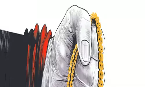 Tamil: किराना दुकानदार के घर से 20 तोले सोने के जेवर चोरी Tamil: किराना दुकानदार के घर से 20 तोले सोने के जेवर चोरी