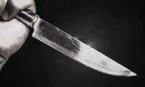 CG NEWS: नशेड़ी ने किशोर के पेट पर घोंपा चाकू