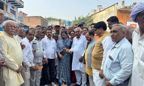 Haryana : विधायक ने नारनौल में सड़क परियोजनाओं का शिलान्यास किया Haryana : विधायक ने नारनौल में सड़क परियोजनाओं का शिलान्यास किया