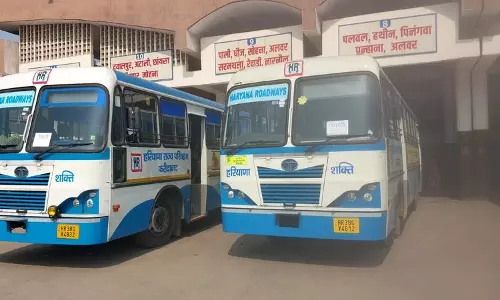 Haryana रोडवेज वर्कशॉप में स्टाफ की कमी से फरीदाबाद में बस सेवाएं प्रभावित Haryana रोडवेज वर्कशॉप में स्टाफ की कमी से फरीदाबाद में बस सेवाएं प्रभावित