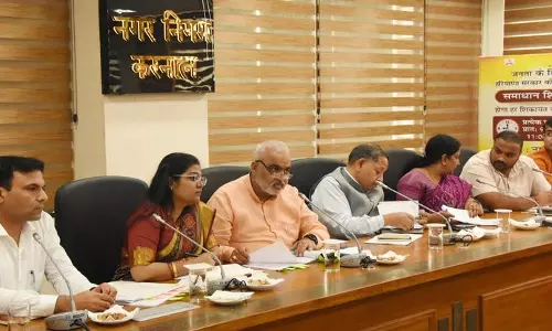 Haryana : पूर्व मेयर गुप्ता ने बंदरों और आवारा पशुओं की समस्या पर चिंता जताई
