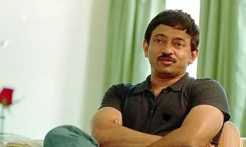 Ram Gopal Varma ने सीएम चंद्रबाबू नायडू पर आपत्तिजनक पोस्ट करने पर मामला दर्ज कराया Ram Gopal Varma ने सीएम चंद्रबाबू नायडू पर आपत्तिजनक पोस्ट करने पर मामला दर्ज कराया