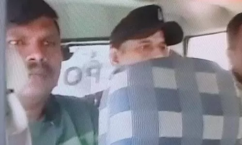 फैजान खान को लेकर बांद्रा के लिए निकली मुंबई पुलिस