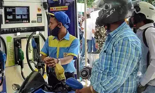 Chennai में पेट्रोल और डीजल की कीमतें 239 दिनों से स्थिर