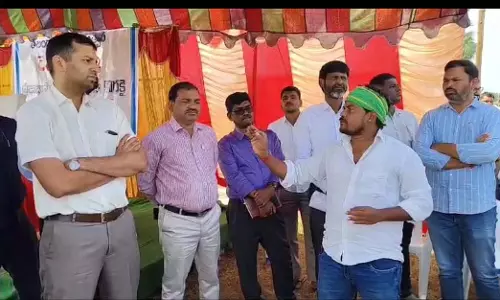 Vikarabad में अधिकारियों पर हमला करने के आरोप में 55 लोगों को हिरासत में लिया