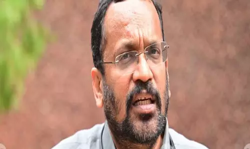 KERALA : सेवा नियमों और अनुशासन का उल्लंघन करने वाले अधिकारियों के खिलाफ कड़ी कार्रवाई