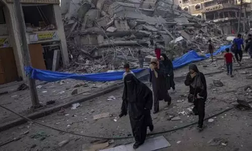 Gaza में इजरायली हमलों में 14 फिलिस्तीनी मारे गए