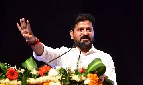 Revanth Reddy ने अल्पसंख्यकों के लिए समर्थन का वादा किया, एकता का आह्वान किया Revanth Reddy ने अल्पसंख्यकों के लिए समर्थन का वादा किया, एकता का आह्वान किया